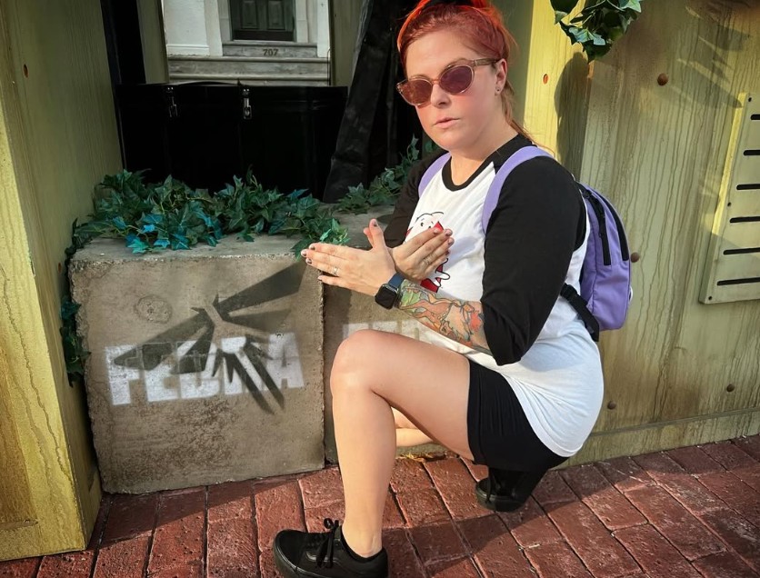 Penny Pax Center Background